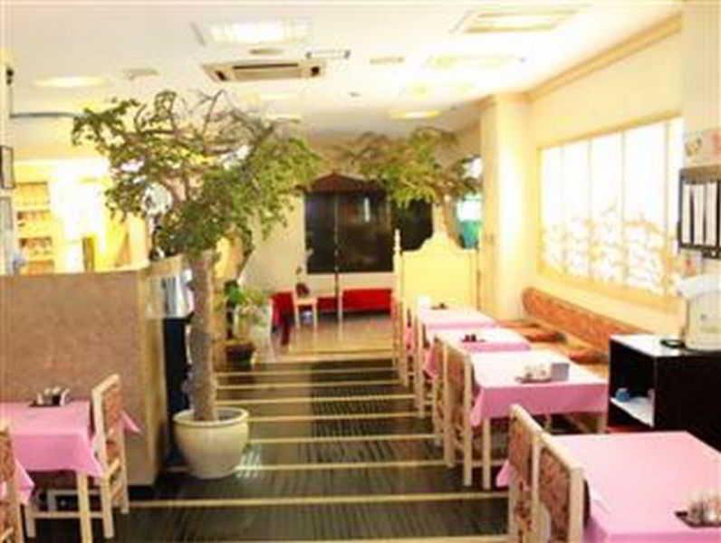 Networld Hotel Spa And Casino Pasay Eksteriør billede
