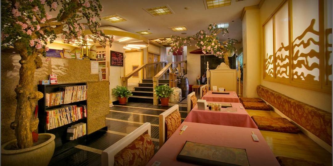 Networld Hotel Spa And Casino Pasay Eksteriør billede